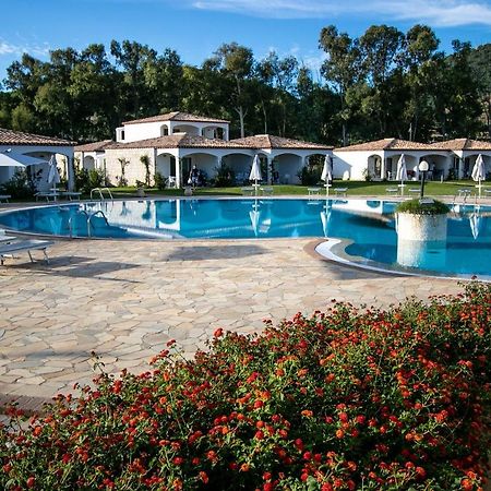 Limone Beach Resort Castiadas Εξωτερικό φωτογραφία