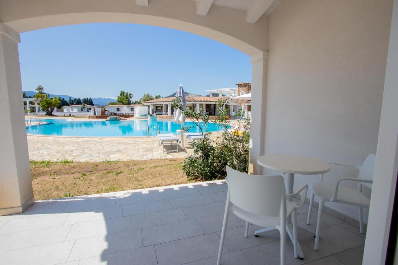 Limone Beach Resort Castiadas Εξωτερικό φωτογραφία