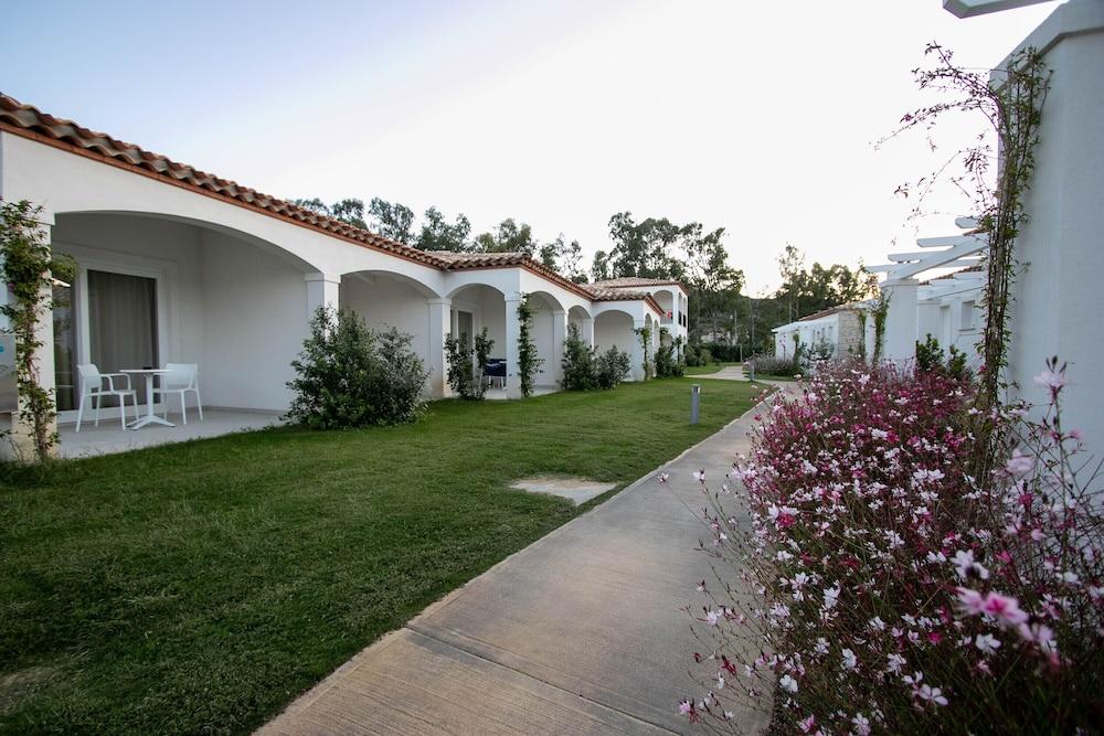 Limone Beach Resort Castiadas Εξωτερικό φωτογραφία