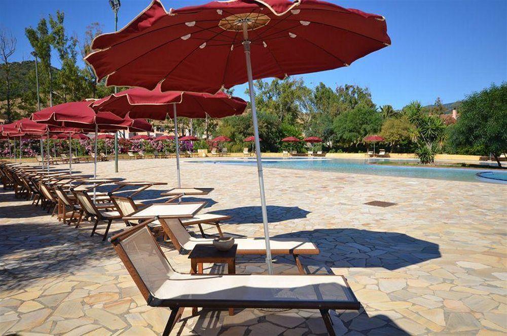 Limone Beach Resort Castiadas Εξωτερικό φωτογραφία