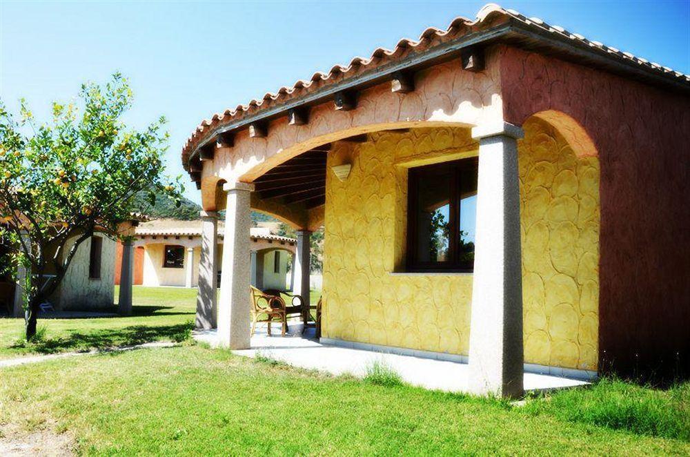 Limone Beach Resort Castiadas Εξωτερικό φωτογραφία