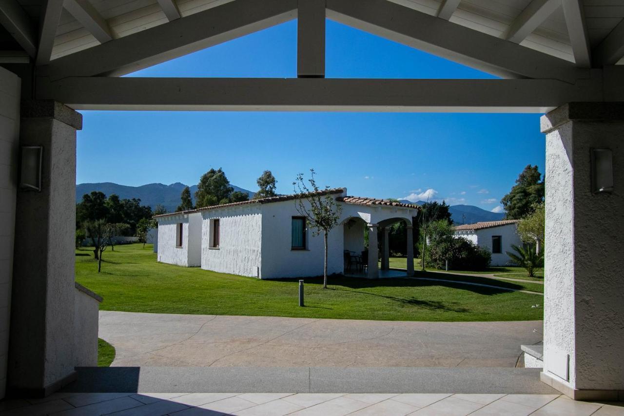 Limone Beach Resort Castiadas Εξωτερικό φωτογραφία