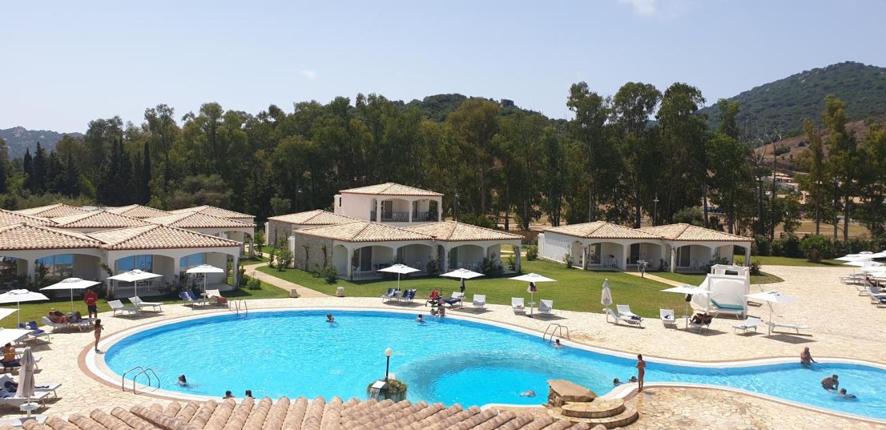 Limone Beach Resort Castiadas Εξωτερικό φωτογραφία