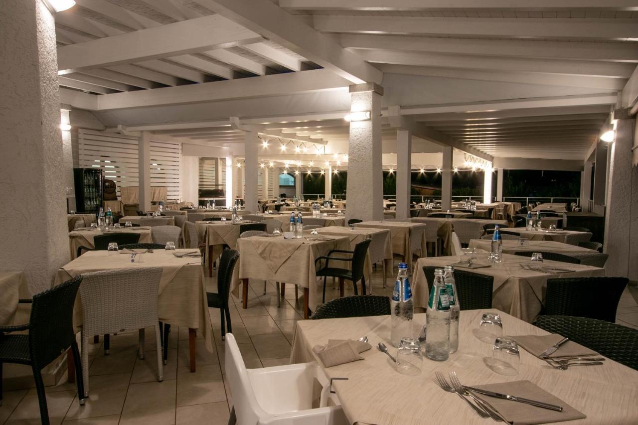 Limone Beach Resort Castiadas Εξωτερικό φωτογραφία